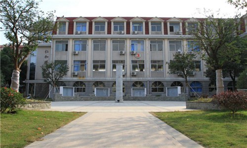 重庆三峡职业学院宠物养护与驯导专业简介