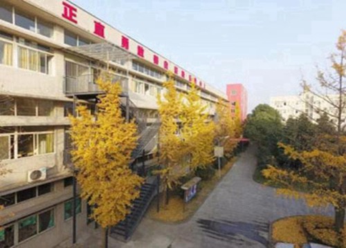 保定华中技工学校环境怎么样？