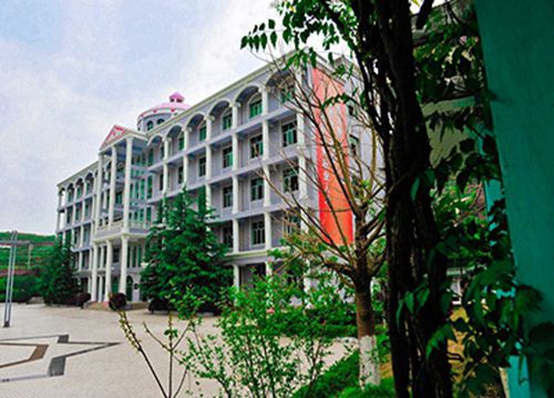 石家庄法商学校正规吗？